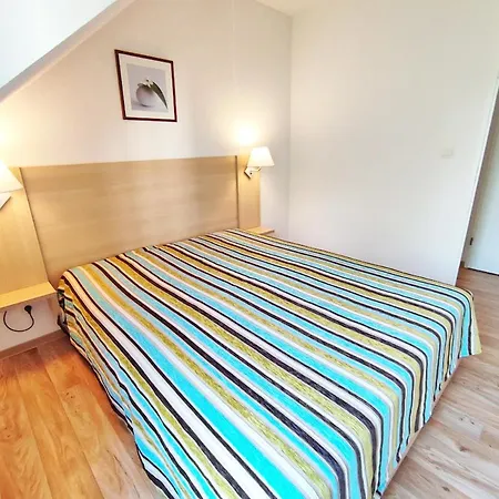 Le Flocon, T2, Wifi, Vue Montagne, Parking Gratuit, 4 Personnes Apartment Bagneres-de-Luchon Exterior photo