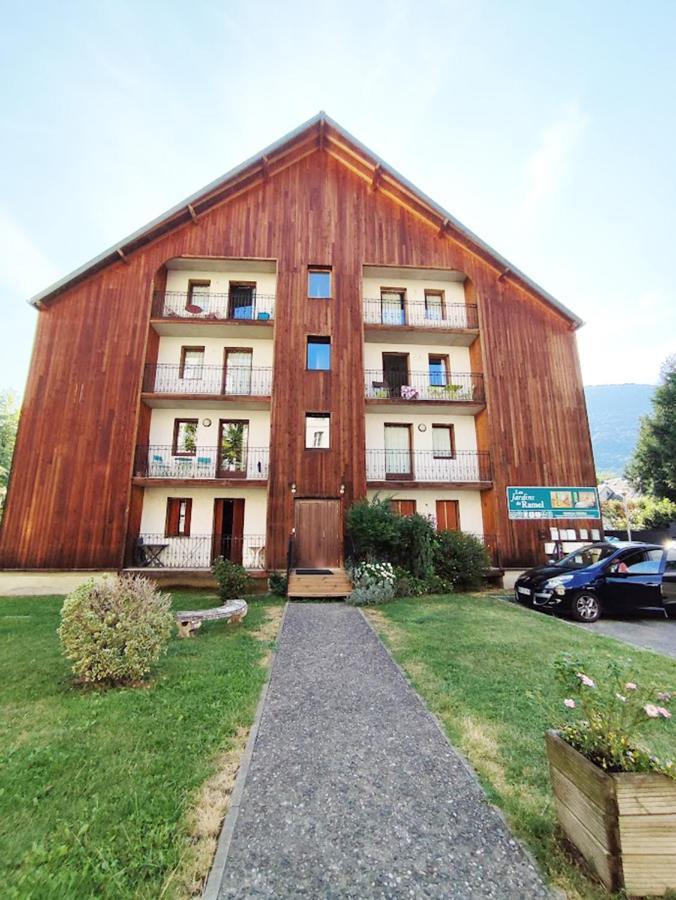 Apartment Le Flocon, T2, Wifi, Vue Montagne, Parking Gratuit, 4 Personnes *
