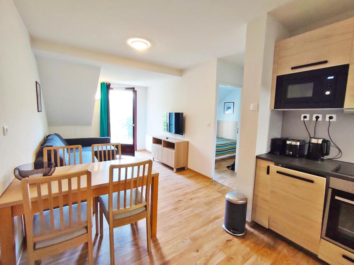 Apartment Le Flocon, T2, Wifi, Vue Montagne, Parking Gratuit, 4 Personnes *